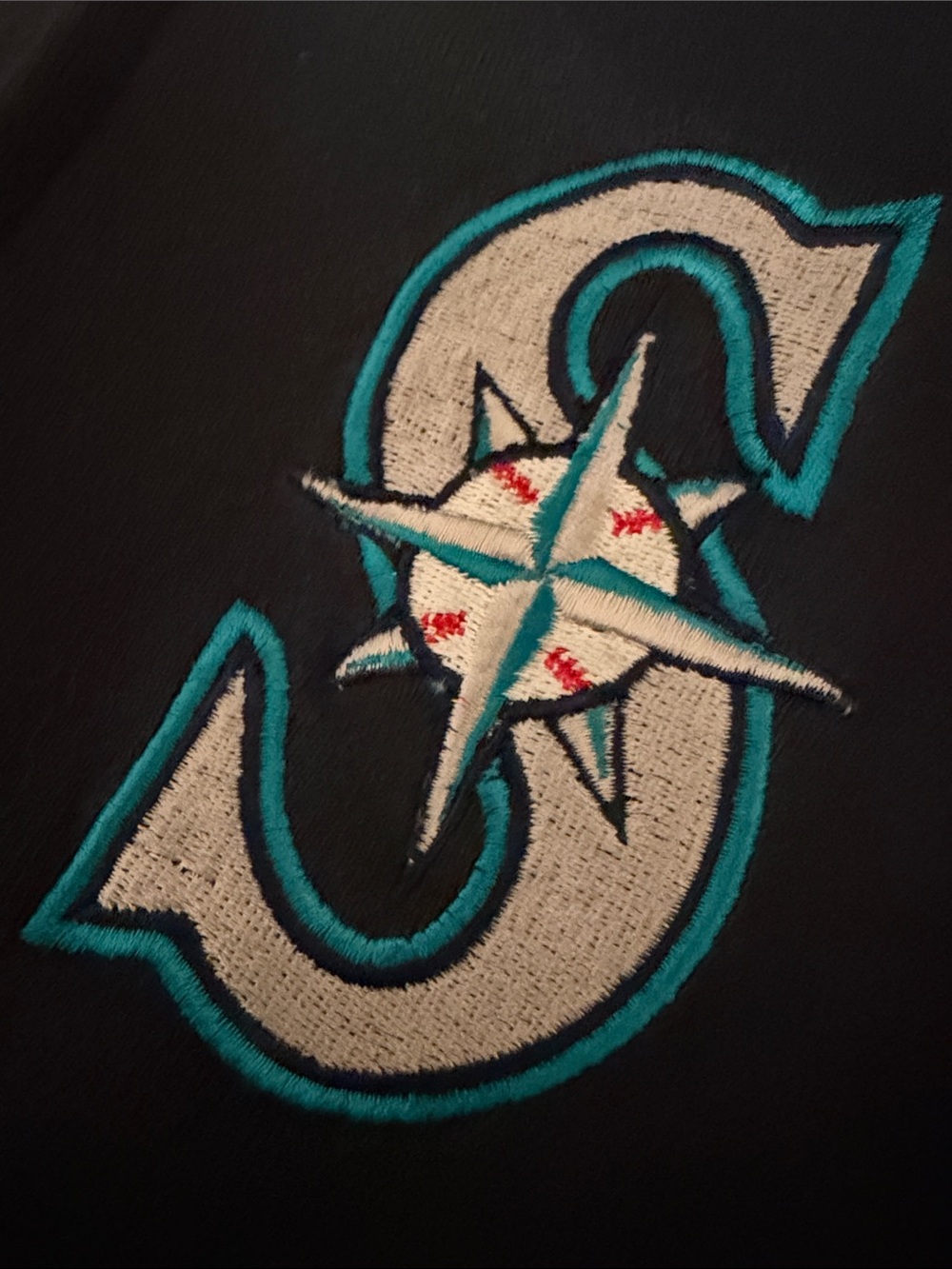Seattle Mariners Zip Up Hoodie with Stitched Logo - Genuine Merchandise - Picture 4 of 6
